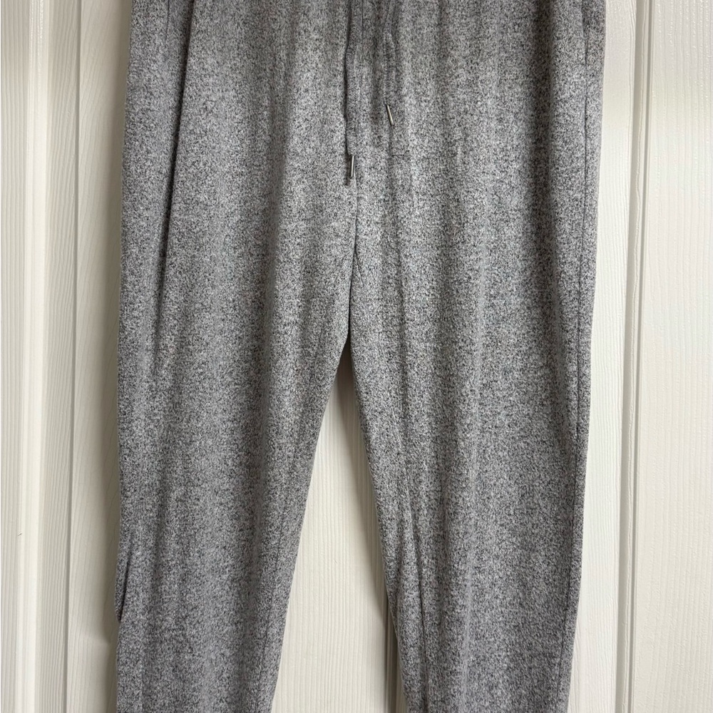 Splendid Gray Women's Cropped Pants